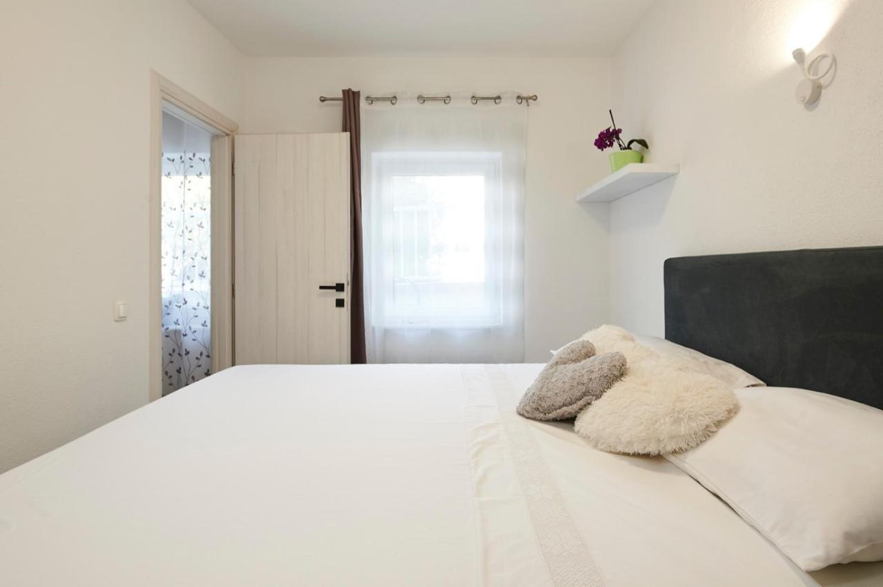 Apartment Josip Ciovo Trogir Exterior photo